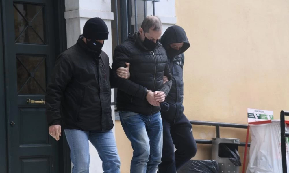 Tρίτη καταγγελία βιασμού για το Δημήτρη Λιγνάδη σε 17χρονο